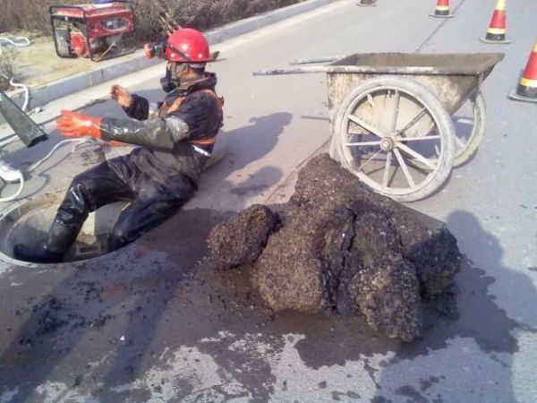 万江蹲便疏通（东莞万江疏通厕所）